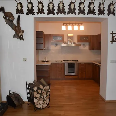 Lovecký Na Náměstí Ve Frenštátě Pod Radhoštěm