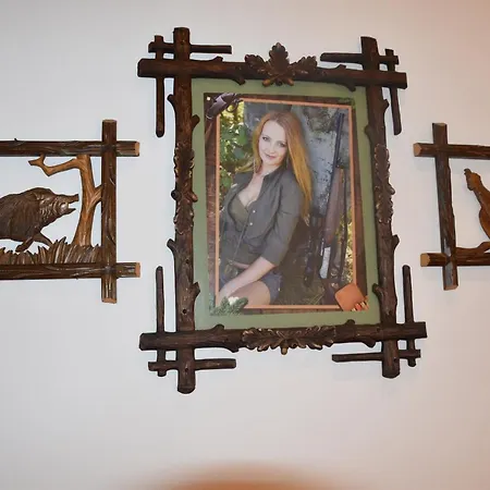 Lovecký Na Náměstí Ve Frenštátě Pod Radhoštěm Ubytování v soukromí *