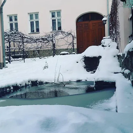 Lovecky Na Namesti Ve Frenstate Pod Radhostem Privatunterkunft Frenštát pod Radhoštěm